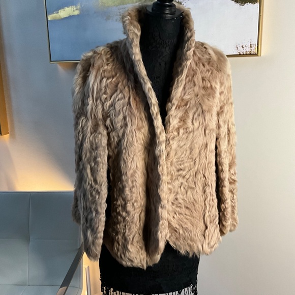 **PRICE DROP** Vintage Real Fur Cape - Picture 6 of 6